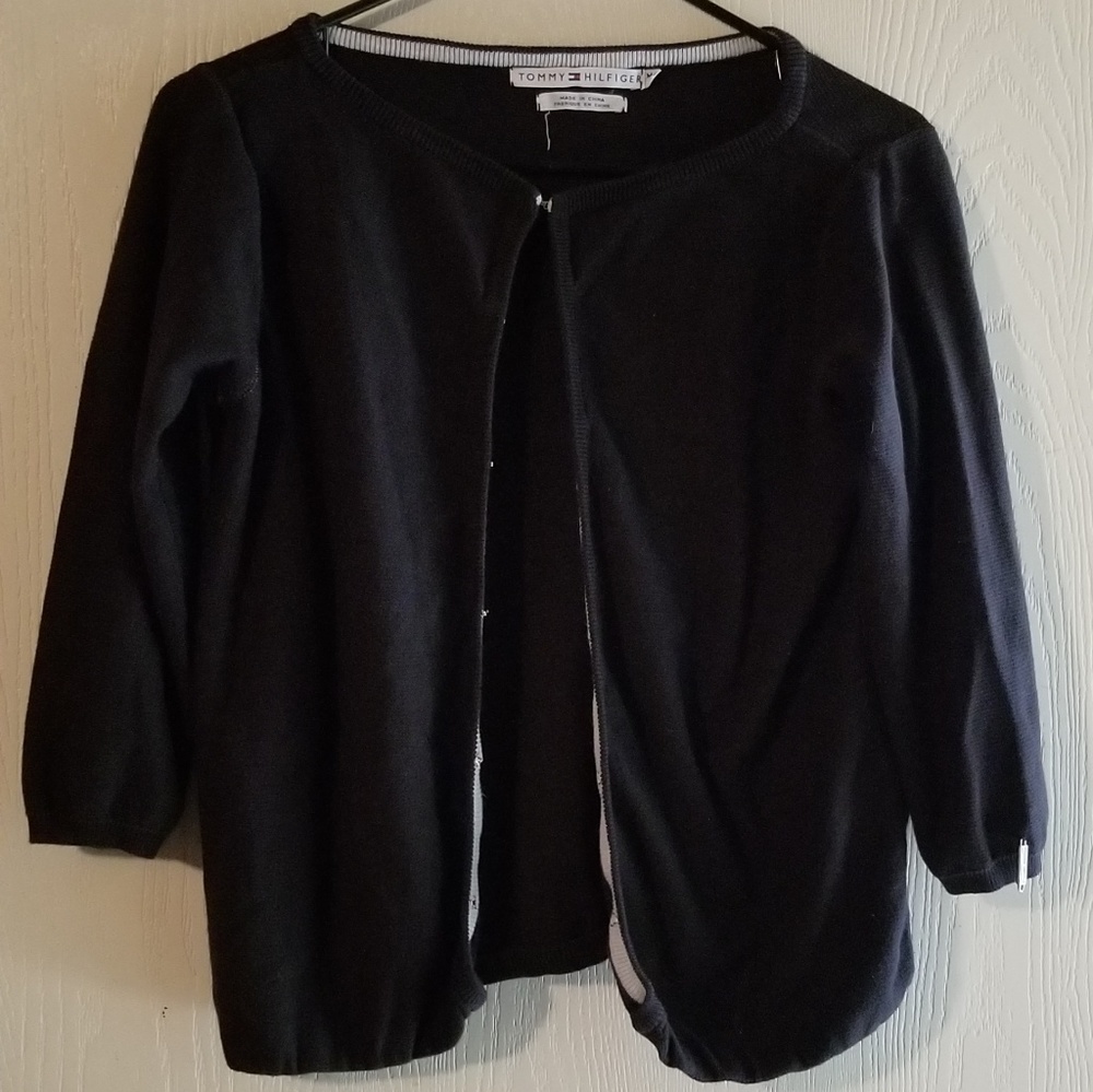Tommy Hilfiger crop sweater/cardigan